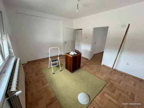 Izdavanje, kuća, 80m², Miljakovac, Rakovica - image 4