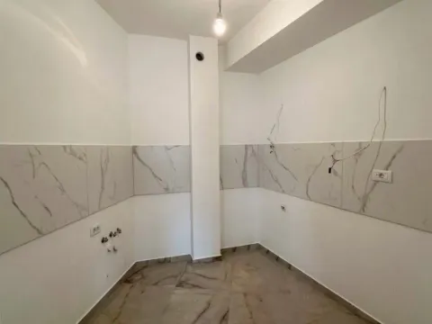 Prodaja, jednosoban stan, 57m², Zagorič, Podgorica - image 8