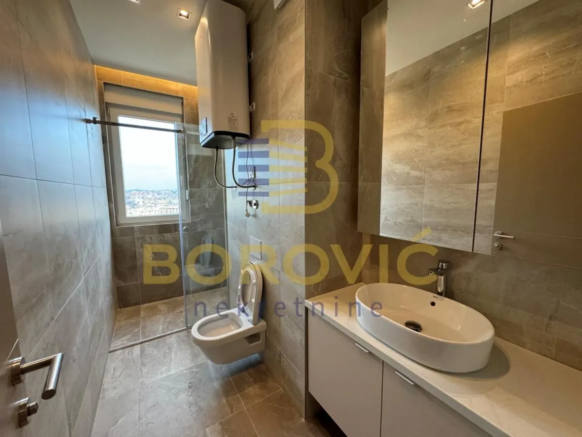 Prodaja, četvorosoban stan, 168m², Voždovac Sve Podlokacije, Beograd