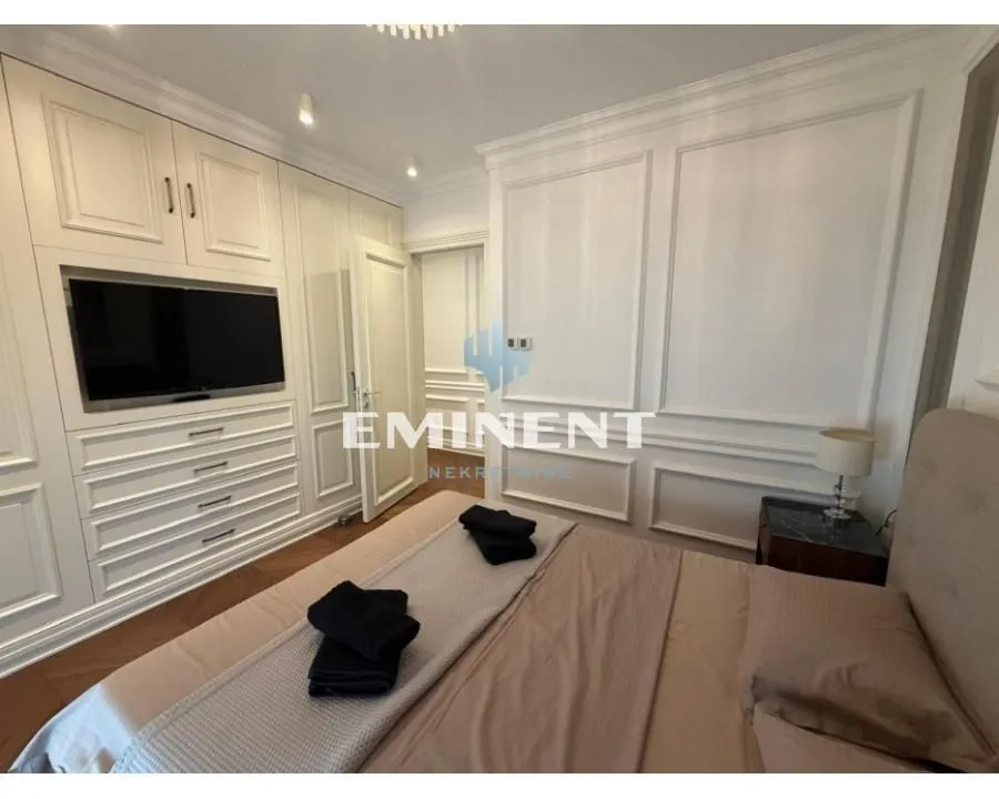 Rent, four bedroom apartment, 125m², Čubura, Beograd