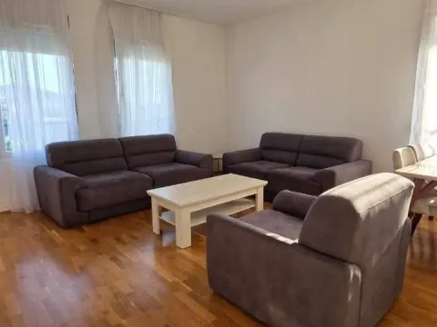 Prodaja, dvosoban stan, 70m², 1 maj, Podgorica - image 4