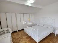 Izdavanje, kuća, 250m², Zagorič, Podgorica - image 9