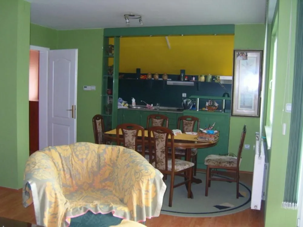 Prodaja, kuća, 200m², Kolonija, Jagodina