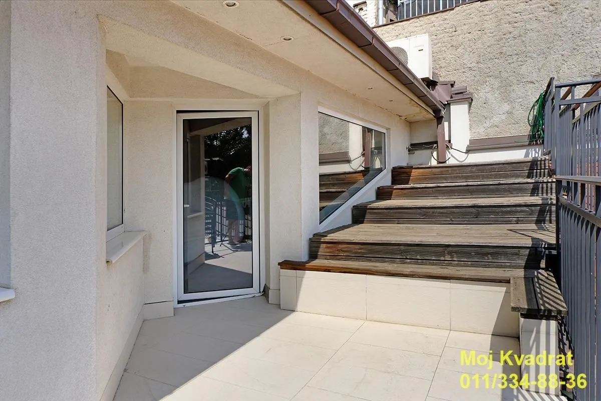 Sale, four bedroom apartment, 161m², Kalenić Pijaca, Vračar Sve Podlokacije