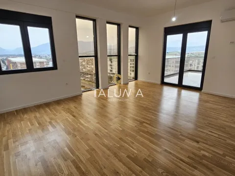 Izdavanje, stan, 269m², Stari Aerodrom, Podgorica - image 1
