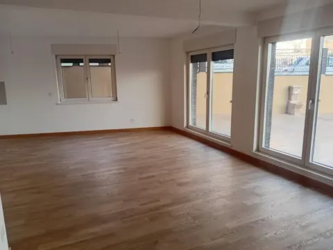 Sale, three bedroom apartment, 93m², Lekino Brdo, Voždovac Sve Podlokacije - image 3