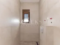 Prodaja, četvorosoban stan, 221m², Vezirov Most, Podgorica - image 17