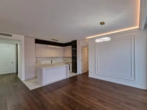 Izdavanje, petosoban stan, 147m², Slavija, Vračar Sve Podlokacije - image 3