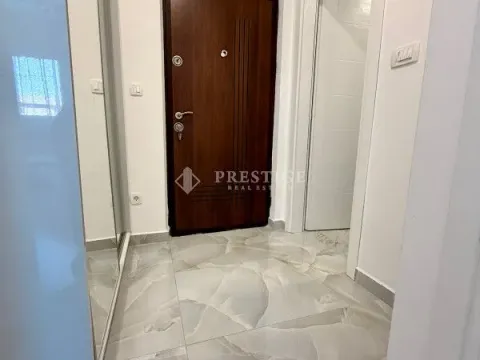 Rent, one bedroom apartment, 40m², Zagorič, Podgorica - image 11