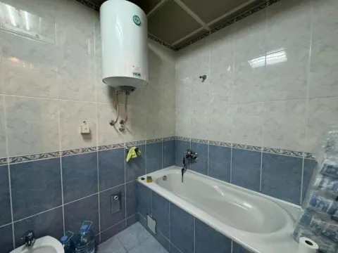 Izdavanje, poslovni prostor, 84m², Autobuska stanica, Podgorica - image 8