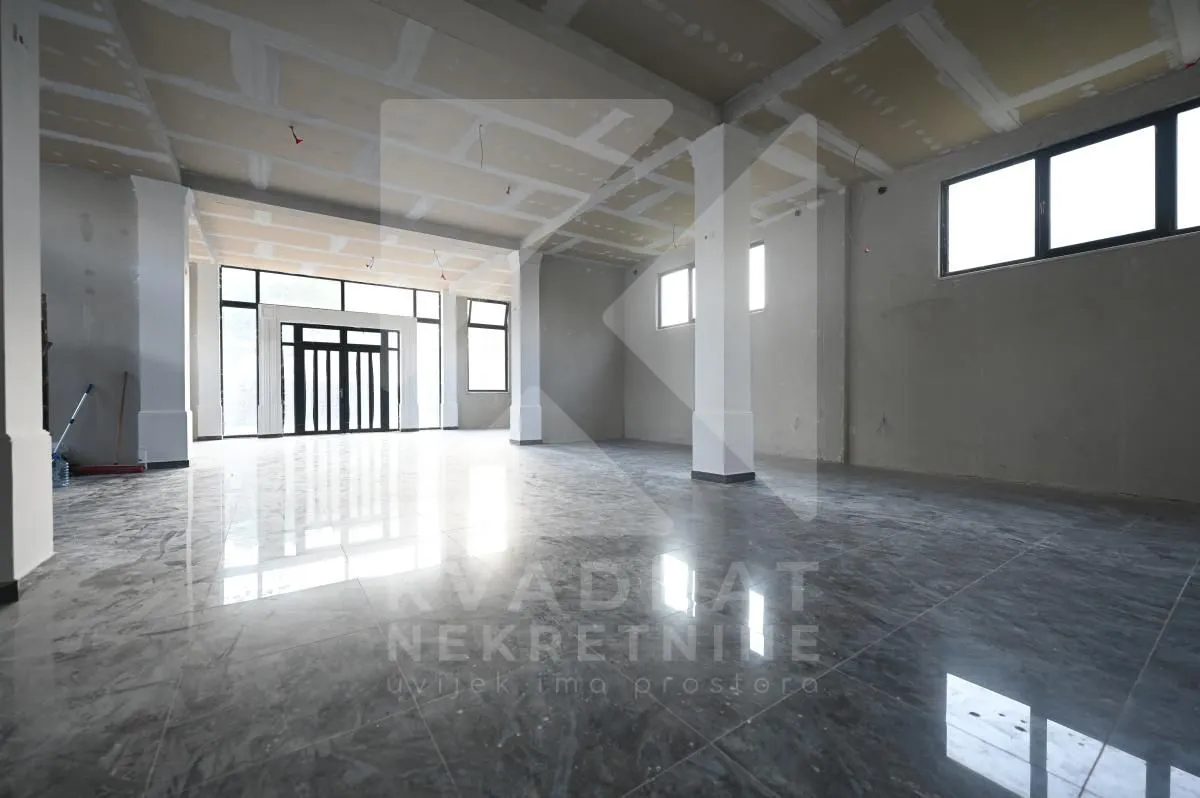 Sale, office space, 1600m², Mareza, Podgorica