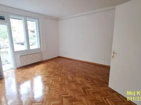 Prodaja, trosoban stan, 81m², Stari Grad, Beograd - image 2