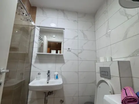 Izdavanje, jednosoban stan, 26m², Stari Aerodrom, Podgorica - image 8