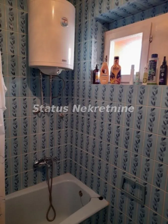 Prodaja, kuća, 360m², Sremska Kamenica, Petrovaradin