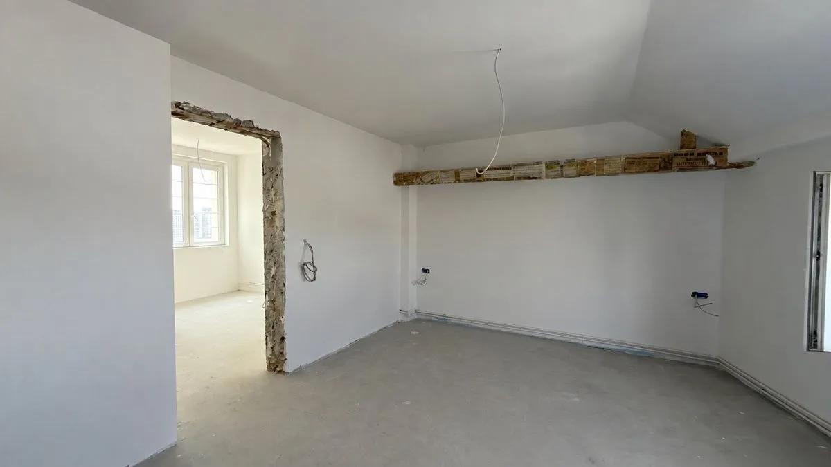 Prodaja, četvorosoban stan, 75m², Kosančićev Venac, Beograd