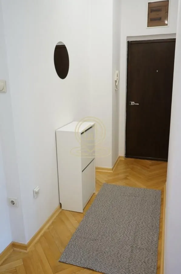 Rent, two bedroom apartment, 65m², Vračar Sve Podlokacije, Beograd