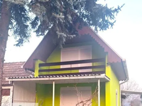 Prodaja, kuća, 40m², Bečej, Novi Sad - image 1