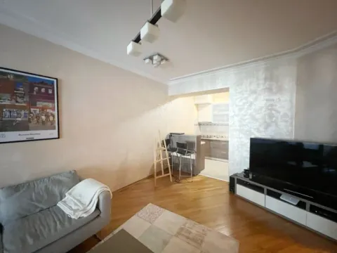 Izdavanje, dvosoban stan, 80m², Centar, Podgorica - image 6