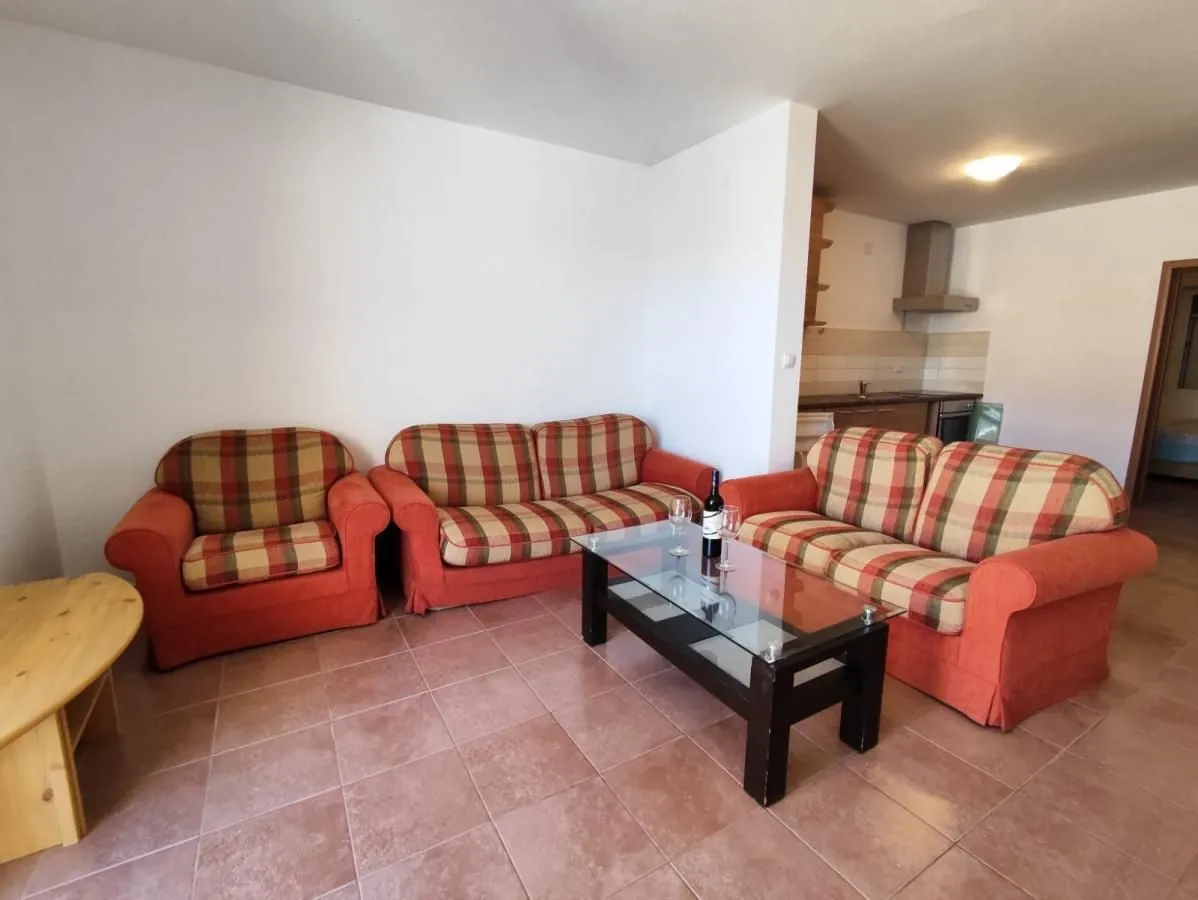 Prodaja, jednosoban stan, 58m², Herceg Novi, Crna Gora