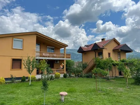 Prodaja, četvorosoban stan, 290m², Danilovgrad, Crna Gora - image 1