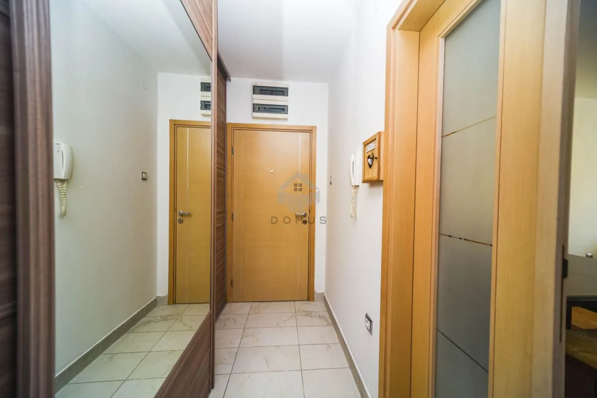 Izdavanje, jednosoban stan, 50m², Preko Morače, Podgorica