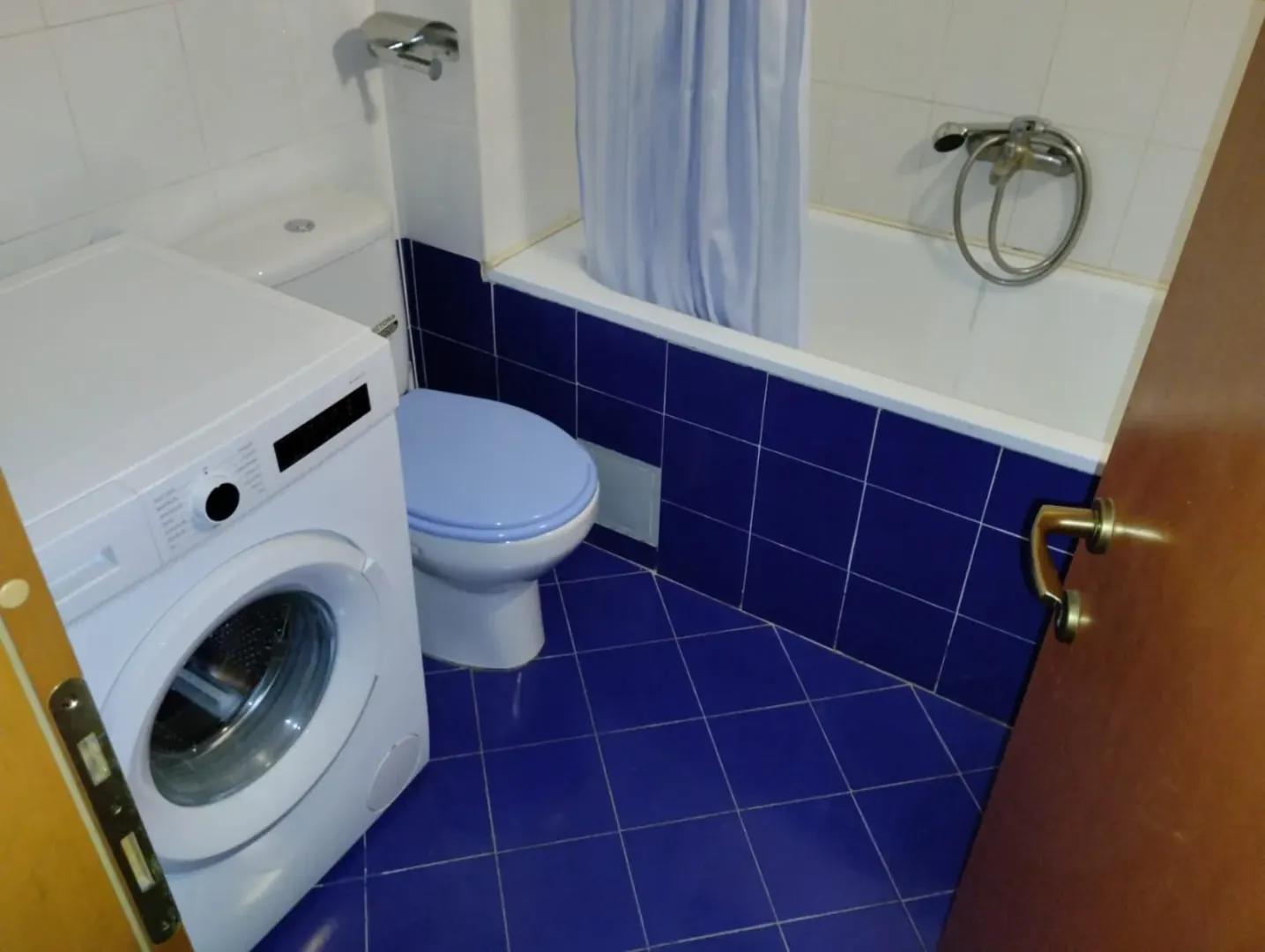 Izdavanje, jednosoban stan, 53m², Centar, Budva