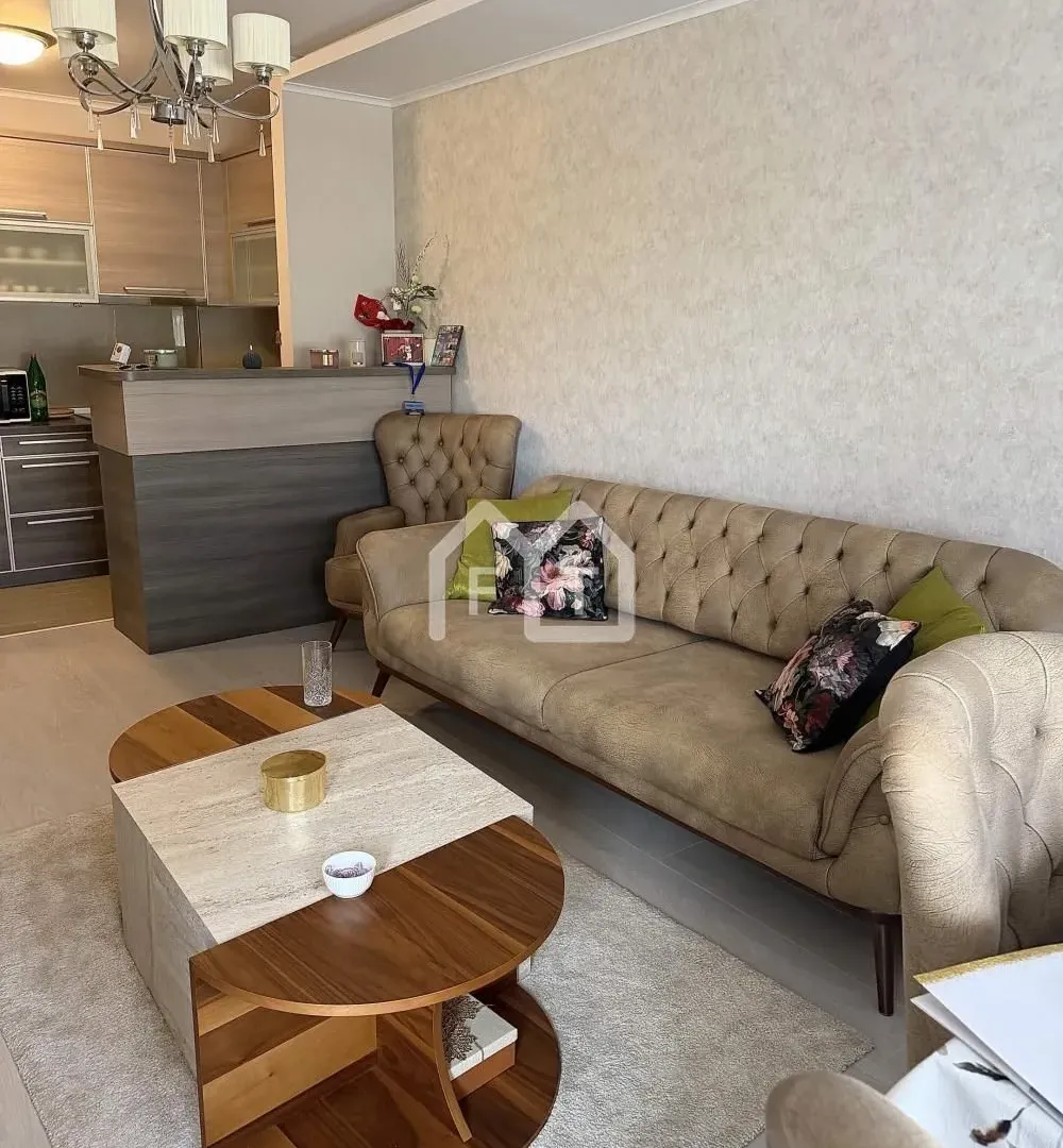 Rent, four bedroom apartment, 83m², Vojvode Vlahovica, Beograd