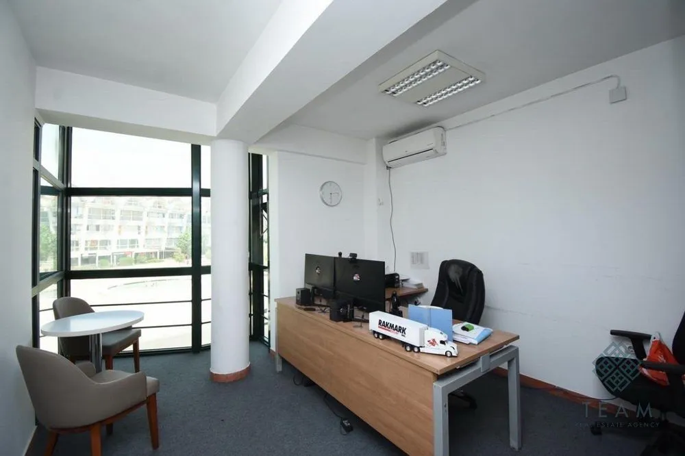Rent, office space, 183m², Centar, Podgorica