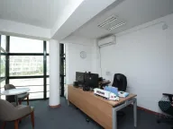 Izdavanje, poslovni prostor, 183m², Centar, Podgorica - image 8