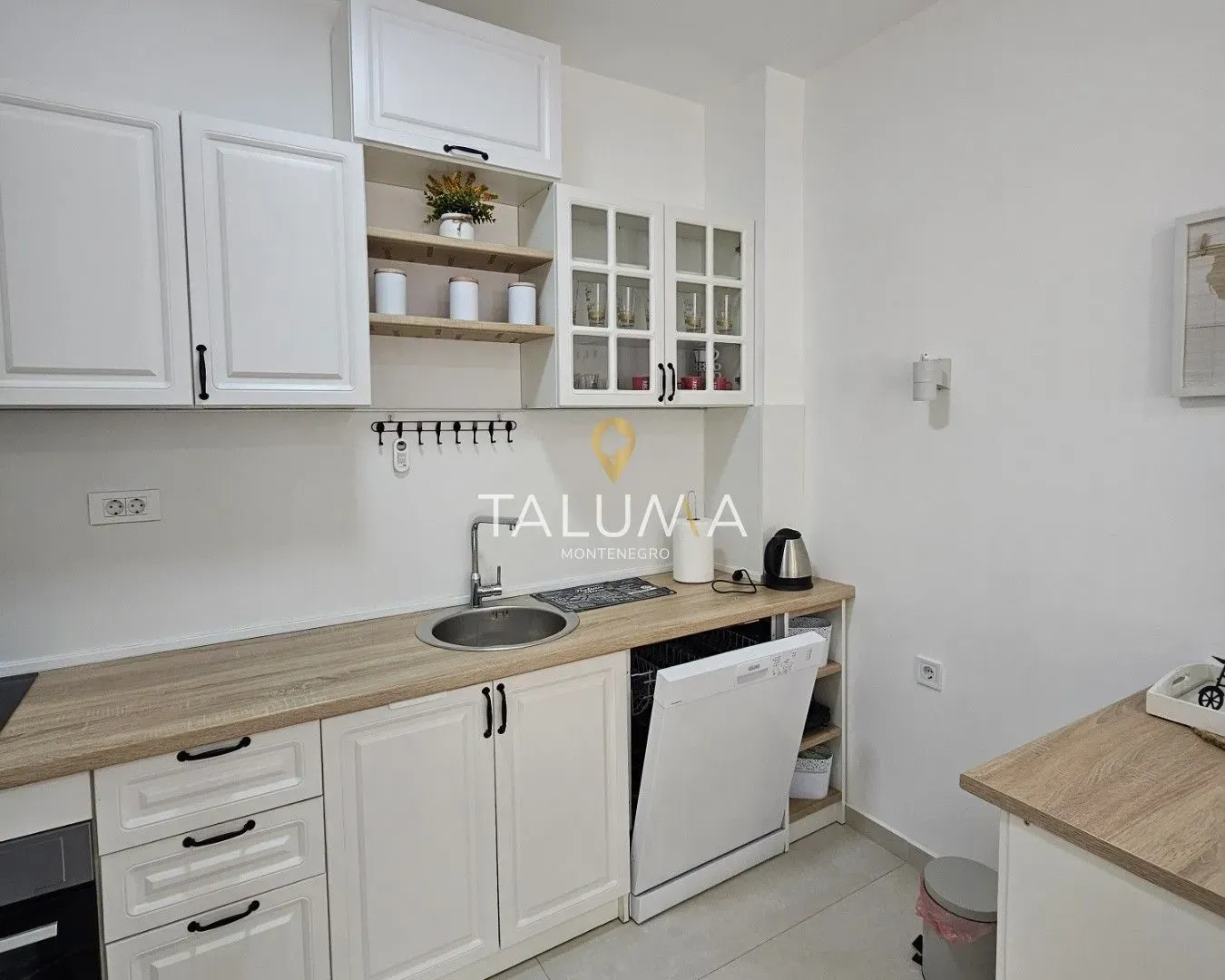 Rent, one bedroom apartment, 47m², City Kvart, Podgorica