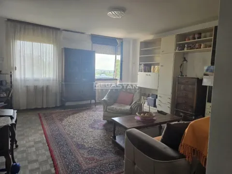 Stan in Čukarica