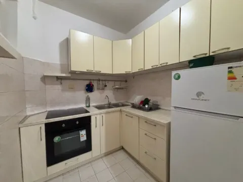 Izdavanje, dvosoban stan, 65m², Centar, Podgorica - image 4