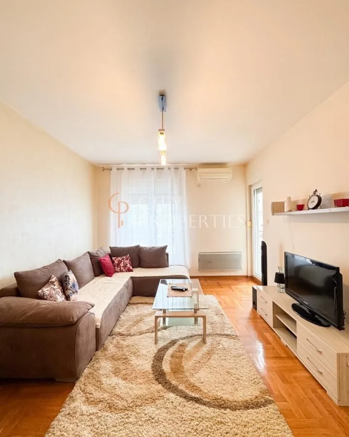 Izdavanje, stan, 45m², Pobrežje, Podgorica