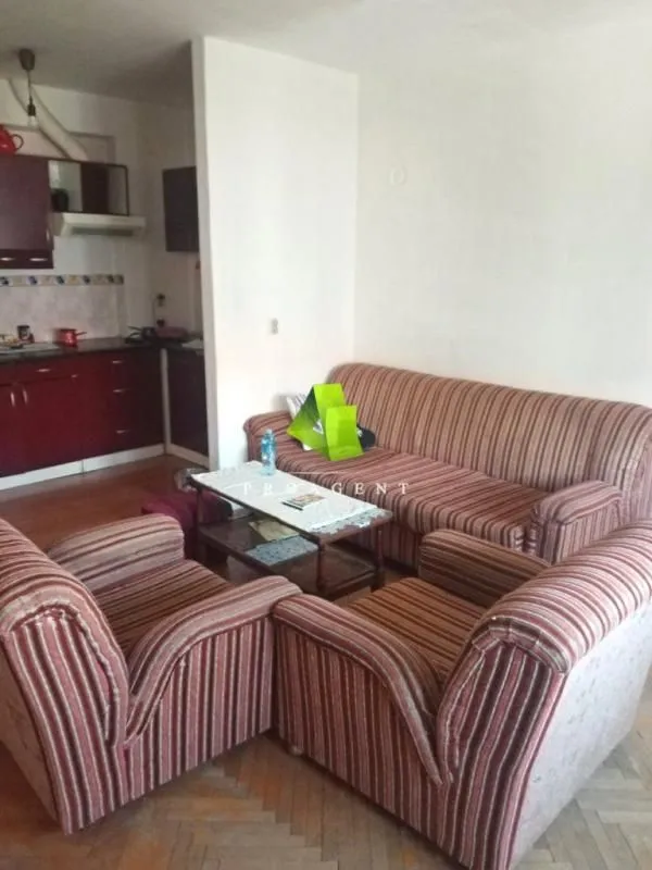 Izdavanje, četvorosoban stan, 132m², Medijana, Niš