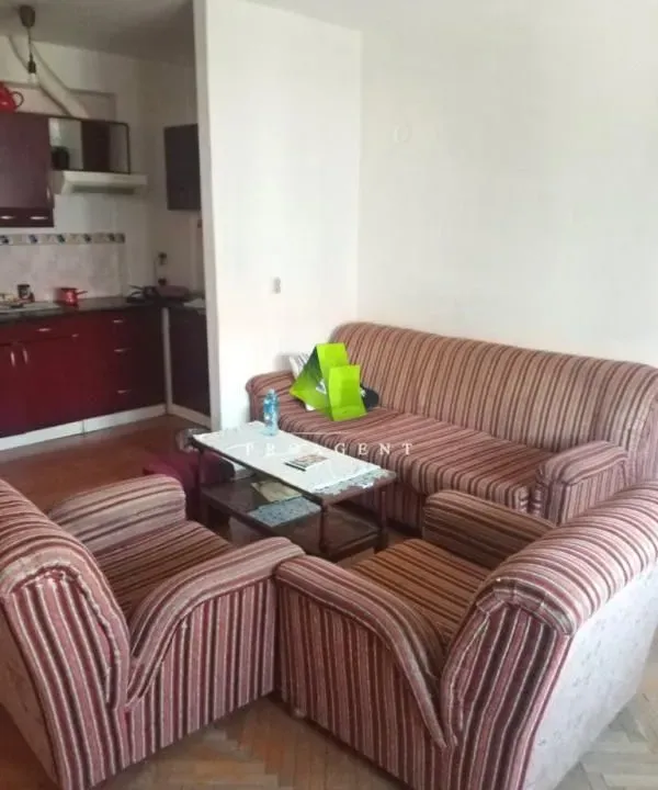 Izdavanje, četvorosoban stan, 132m², Medijana, Niš