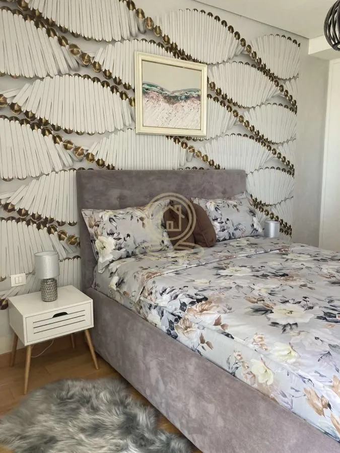 Izdavanje, dvosoban stan, 63m², Savski Venac, Beograd