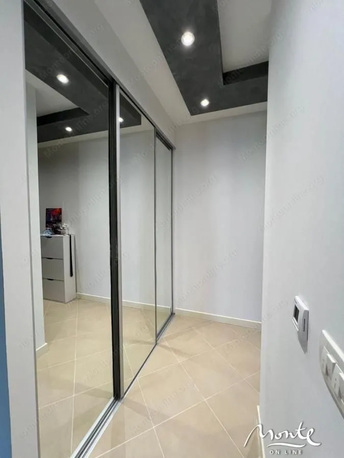 Sale, one bedroom apartment, 54m², Dobrota, Kotor