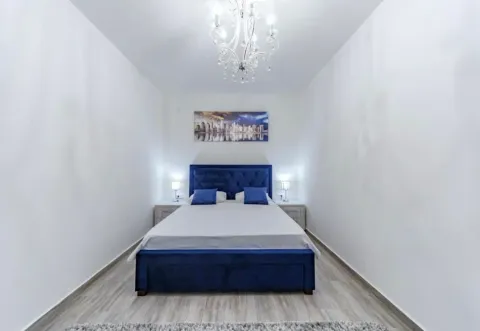 Rent, three bedroom apartment, 127m², Petrovac, Budva - image 9