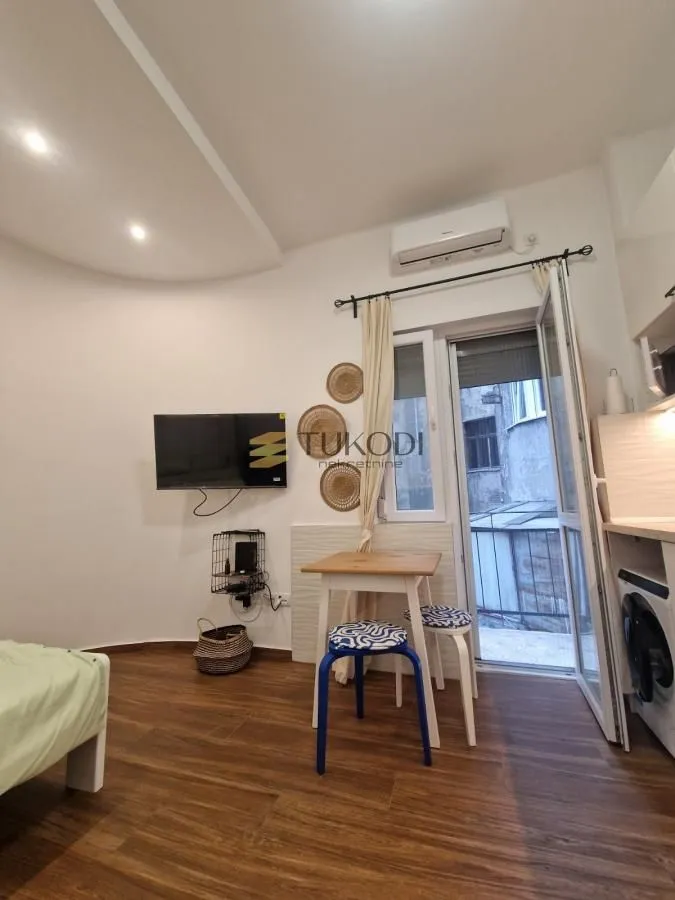 Rent, studio apartment, 25m², Stari Grad, Beograd