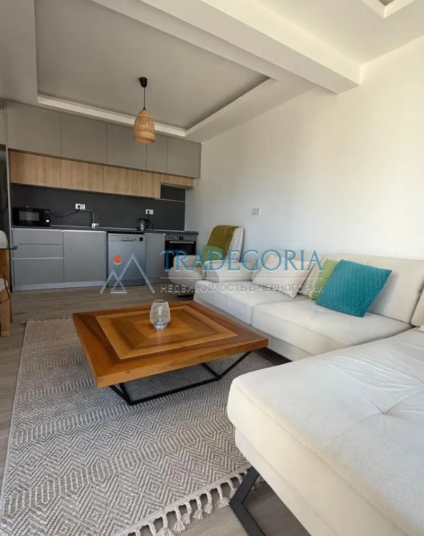 Prodaja, dvosoban stan, 70m², Tivat, Crna Gora