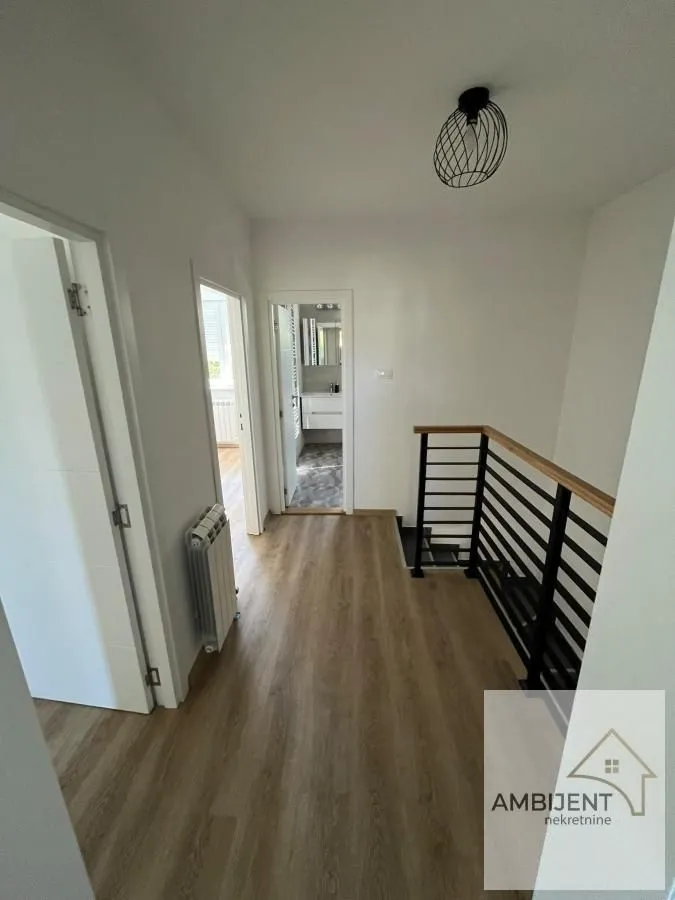 Rent, house, 120m², Šumice, Beograd