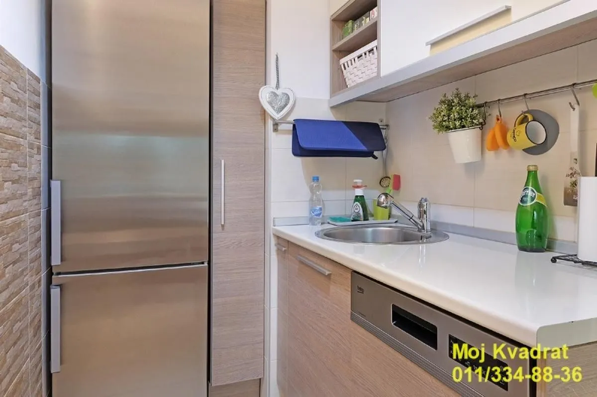 Sale, four bedroom apartment, 103m², Novi Beograd Blok 67, Novi Beograd Sve Podlokacije
