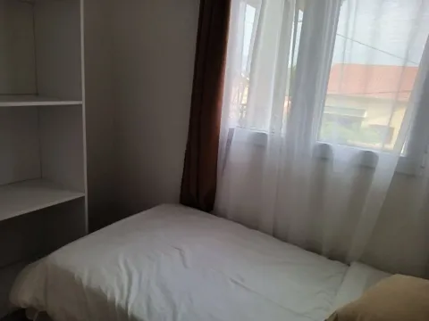 Izdavanje, trosoban stan, 75m², Gradiošnica, Tivat - image 2