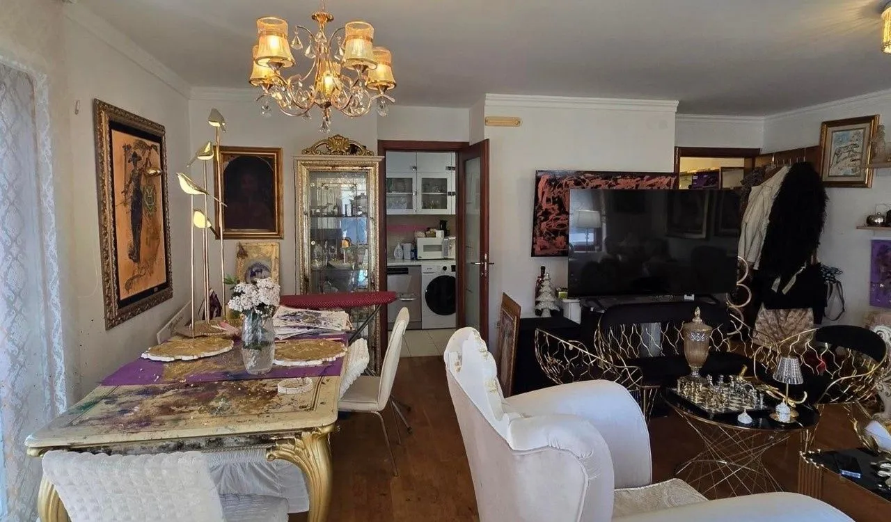 Prodaja, trosoban stan, 120m², Tološka šuma, Podgorica