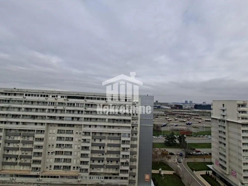 Prodaja, trosoban stan, 68m², Belvil, Beograd