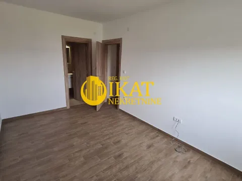 Sale, four bedroom apartment, 95m², Centar, Stara Pazova - image 8