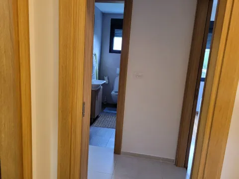 Prodaja, stan, 70m², Tivat, Crna Gora - image 6