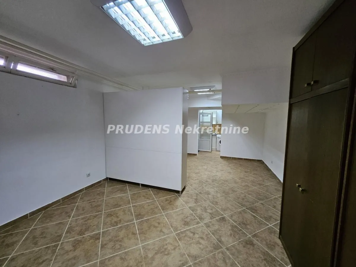 Prodaja, jednosoban stan, 30m², Bezanijska Kosa 2, Bežanijska Kosa Sve Podlokacije