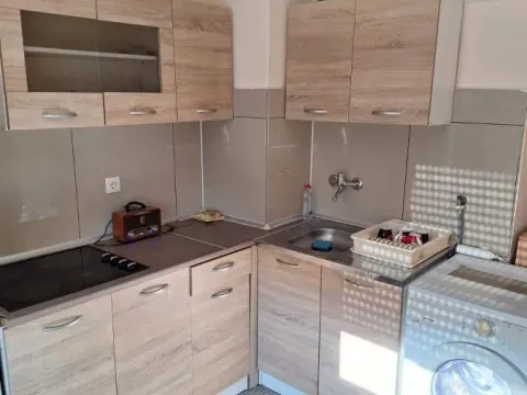 Izdavanje, jednosoban stan, 30m², Železnička Stanica, Novi Sad Sve Podlokacije - image 2