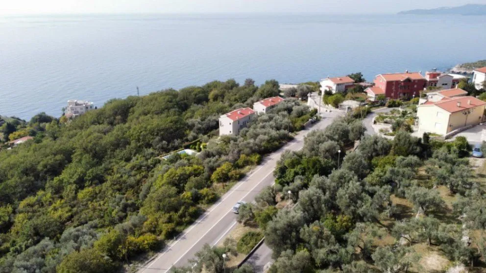 Prodaja, plac, 1700m², Reževići, Budva
